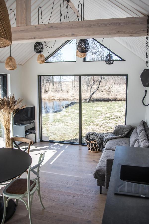 Paerli Puhkemaja / Pearl Riverside House Pudisoo Екстер'єр фото
